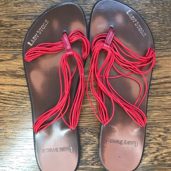 Argentinian Leather Sandals with Red String - Picture 2 of 2